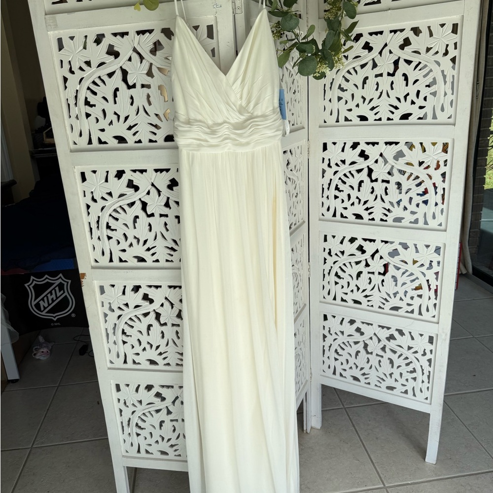 David's Bridal Elegant White Wedding Dress